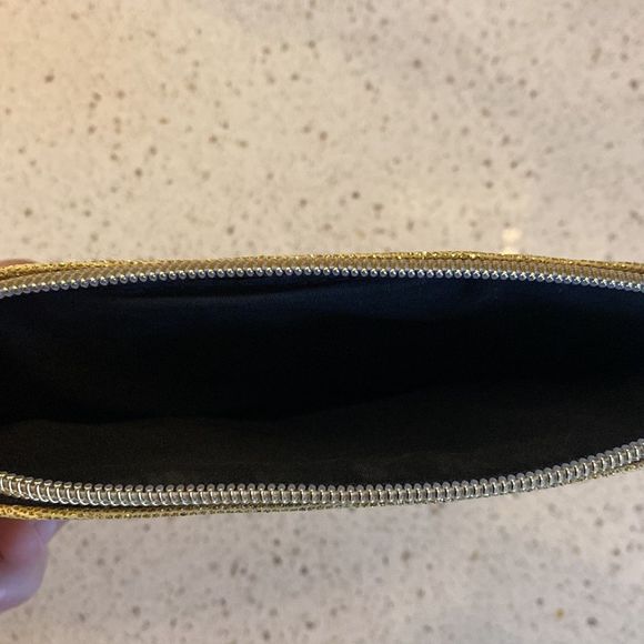 Victoria Sport Glitter Gold Pouch - Picture 4 of 4